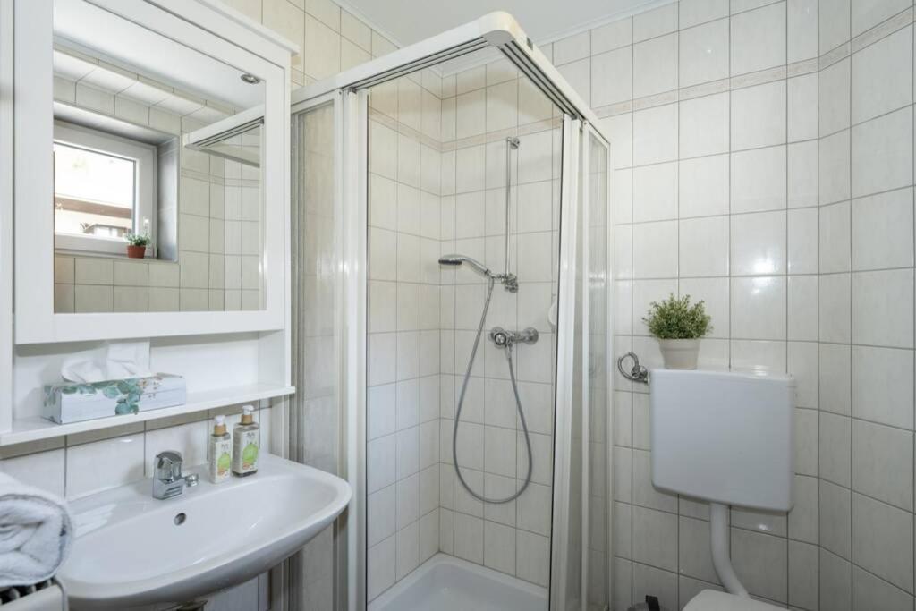 Schoenes Ferienhaus Mit Garten Pörtschach am Wörthersee Exteriör bild
