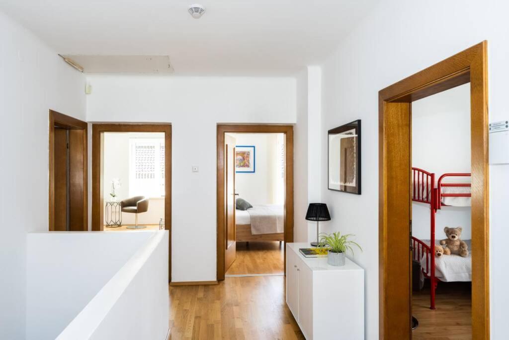 Schoenes Ferienhaus Mit Garten Pörtschach am Wörthersee Exteriör bild